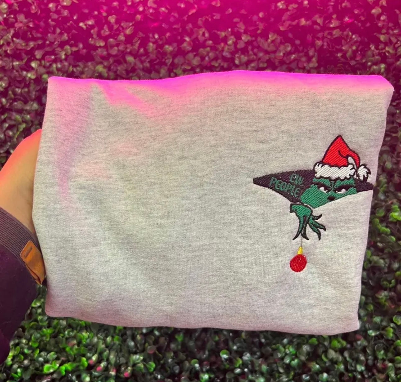 Ew People Christmas Embroirdered Sweatshirt
